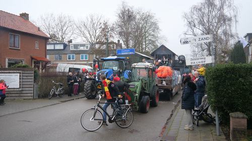 Optocht-84